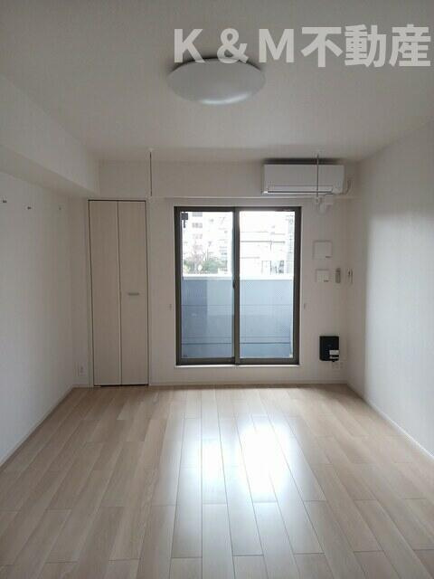 キーファー・リーフの居間・リビング|ゆったりとしたリビングです