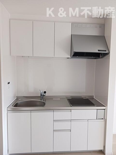 キーファー・リーフのキッチン|コンパクトなキッチンで掃除もラクラク