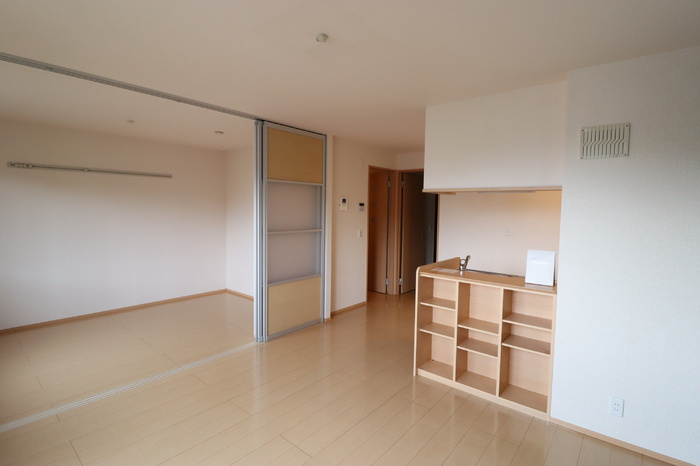 PARK　HILLS　MIYAKO　Ｆの居間・リビング|ゆったりとした居間です