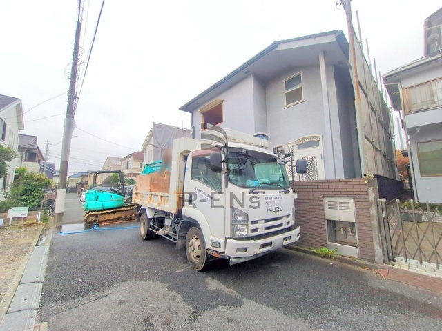 【外観】 | 練馬区大泉学園町６丁目　建築条件付き売地 | 【古屋あり】指定プランで安心、理想を叶える建築条件付き売地