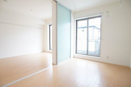 イリオスのその他|★明るい洋室