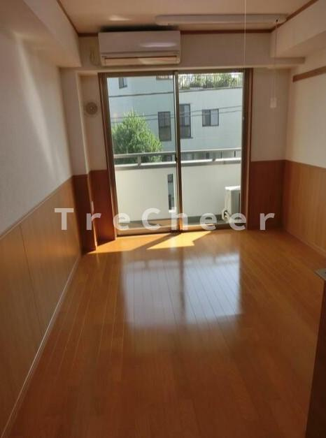 アーバハイツ春日町の居間・リビング