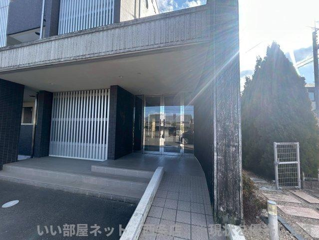アクアシティSaijoのエントランス