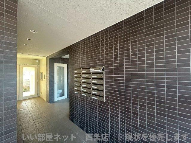アクアシティSaijoのエントランス