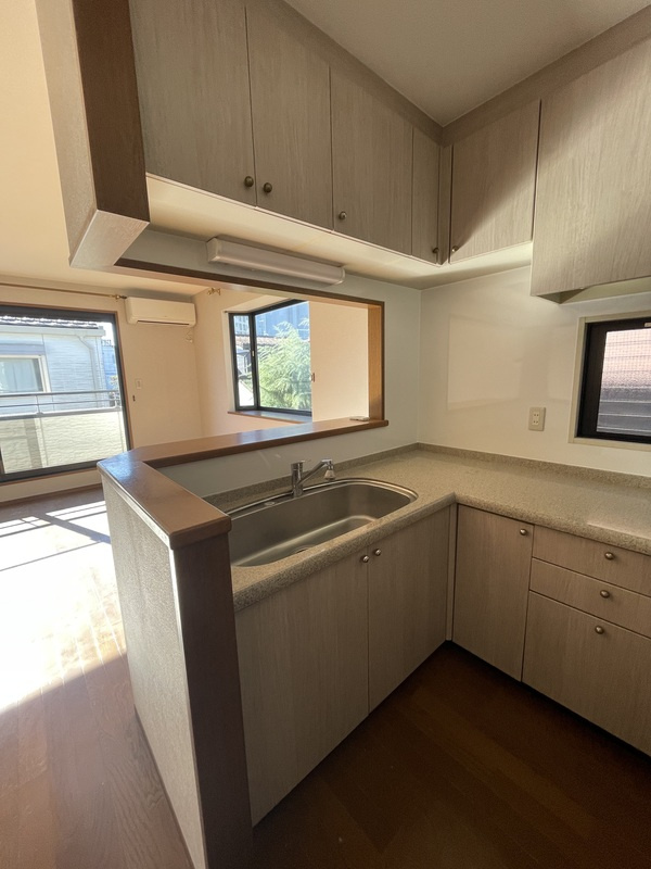 国立市中1丁目アパートのキッチン