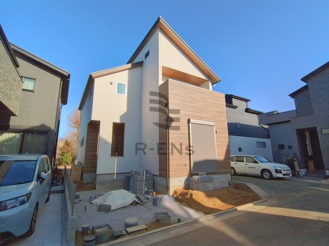 【外観】 | 西東京市北町５丁目　新築戸建て　９号棟 | 均一性のある美しいシルエットを身に纏う、凛とした佇まい