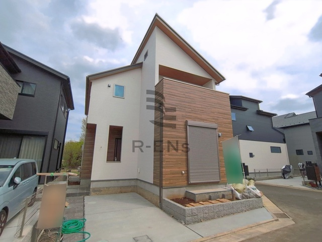 【外観】 | 西東京市北町５丁目　新築戸建て　９号棟 | 均一性のある美しいシルエットを身に纏う、凛とした佇まい