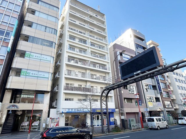 【現況写真】 | ハイネス巣鴨 | 前面道路と外観の様子です。～即日のご見学可能～　お問合せはお気軽にどうぞ。