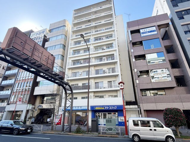 【現況写真】 | ハイネス巣鴨 | 前面道路と外観の様子です。～即日のご見学可能～　お問合せはお気軽にどうぞ。