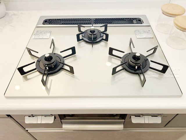 【キッチン】 | ハイネス巣鴨 | 三口ガスコンロ　グリル付