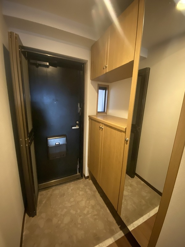 エバーランドシティ新・泉北2番館の玄関