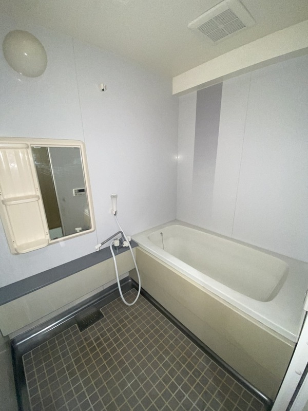 エバーランドシティ新・泉北2番館の浴室