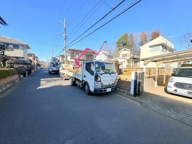 狭山市北入曽　新築分譲　西武新宿線『新所沢駅』バス20分　【山王小学区】の前面道路含む現地写真