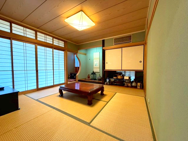 西宮市上田東町の和室|あるとやっぱり嬉しい和室のあるお部屋。イグサの香りに癒されます。
