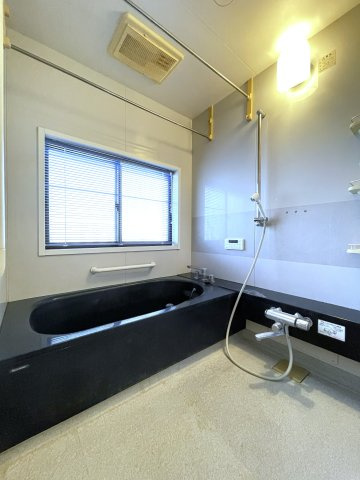 岩槻区本宿戸建ての浴室