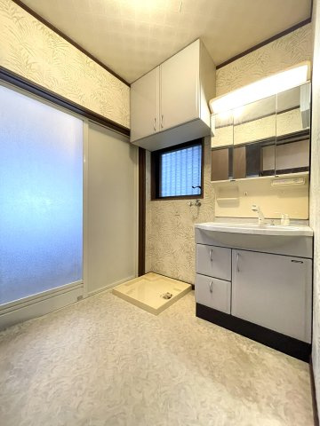 岩槻区本宿戸建ての洗面所