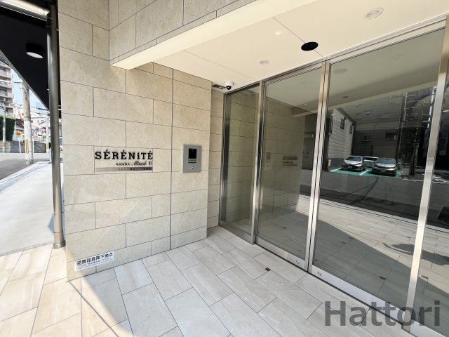 セレニテナンバミラクサンバンカンのエントランス