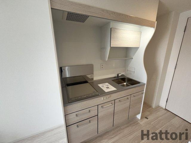 セレニテナンバミラクサンバンカンのキッチン