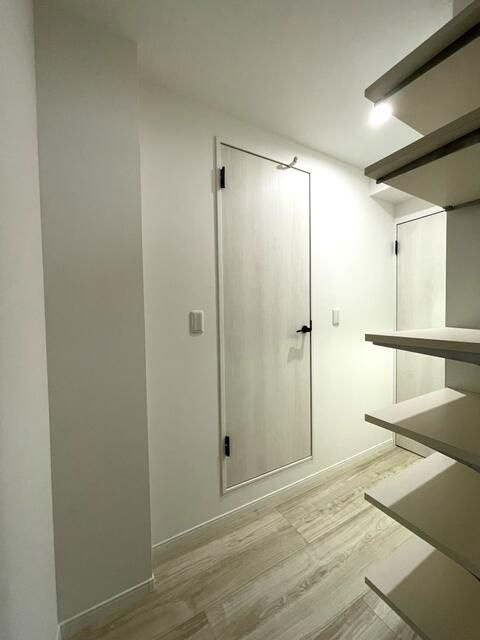 大山西町レジデンスの玄関