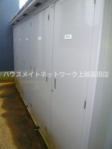 プリヨン高田の設備|外部物置

