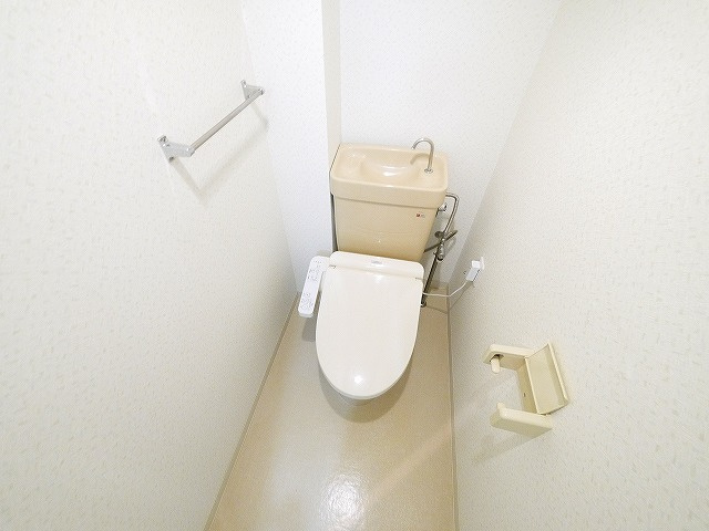 グランドパレス学園前のトイレ|落ち着いた色調のトイレです