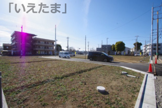 【前面道路含む現地写真】 | 【仲介手数料無料！！】府中市日新町3丁目　売地（全16区画）J区画　4490万円 | 北東側から見た現地。