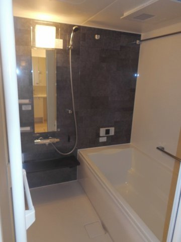 シャルムソレイユⅠ番館の浴室