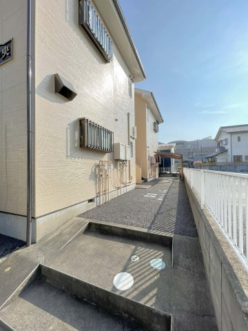 フォーラム中央の外観パース