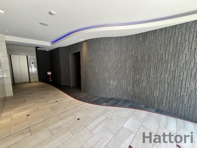 セレニテナンバミラクサンバンカンのロビー