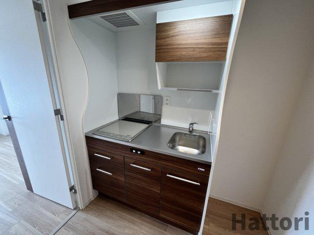 セレニテナンバミラクサンバンカンのキッチン