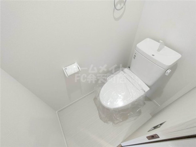 【トイレ】 | アリビオ西九条 | 清潔感のあるトイレです