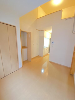 【居間・リビング】 | ソレイユワシオ六番館