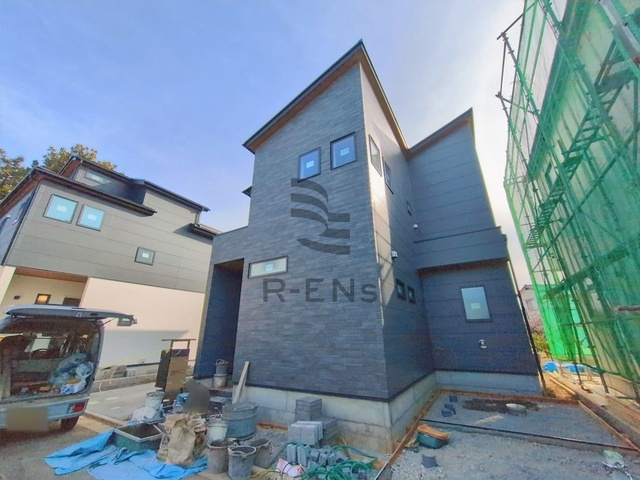 【外観】 | 西東京市北町５丁目　新築戸建て　１２号棟 | 均一性のある美しいシルエットを身に纏う、凛とした佇まい