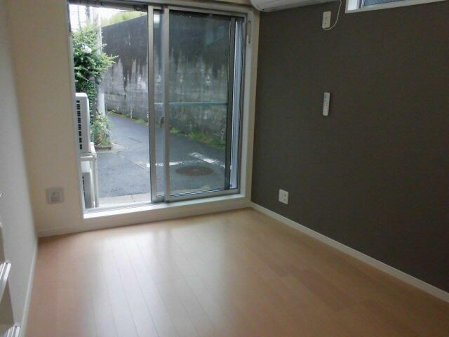 ラルーチェ江戸川の居間・リビング