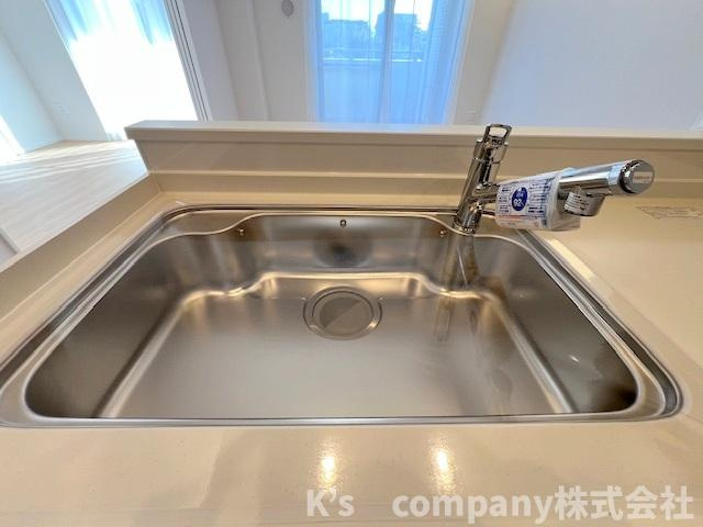 ◎茅ヶ崎市本村4丁目　グラン・コート湘南茅ヶ崎のキッチン|耐久性の優れたステンレス製のシンク◇