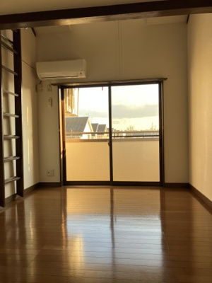 【洋室】 | シャレー