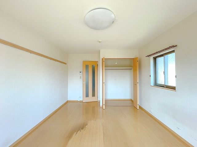 マリベールアネシスの居間・リビング|こちらのリビングで趣味の時間をお楽しみください