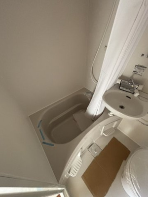 【浴室】 | アビオンコリーヌ