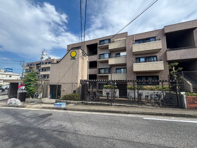 エスポア名東の外観