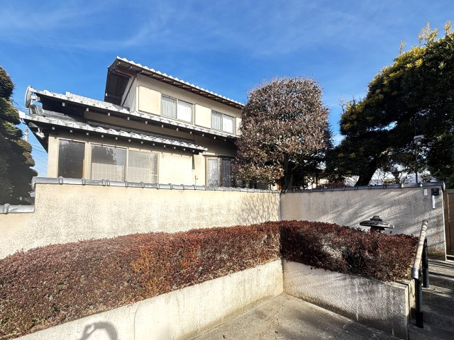 【中古戸建】太田市藪塚町の外観|■外観｜特徴のある個性的な住まいと美しい街並み、そして住みやすい環境を、ぜひ現地でご覧になりませんか。お気軽にお問合せください(^^) 