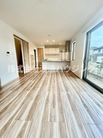 ジオガーデン彩都茨木の居間・リビング