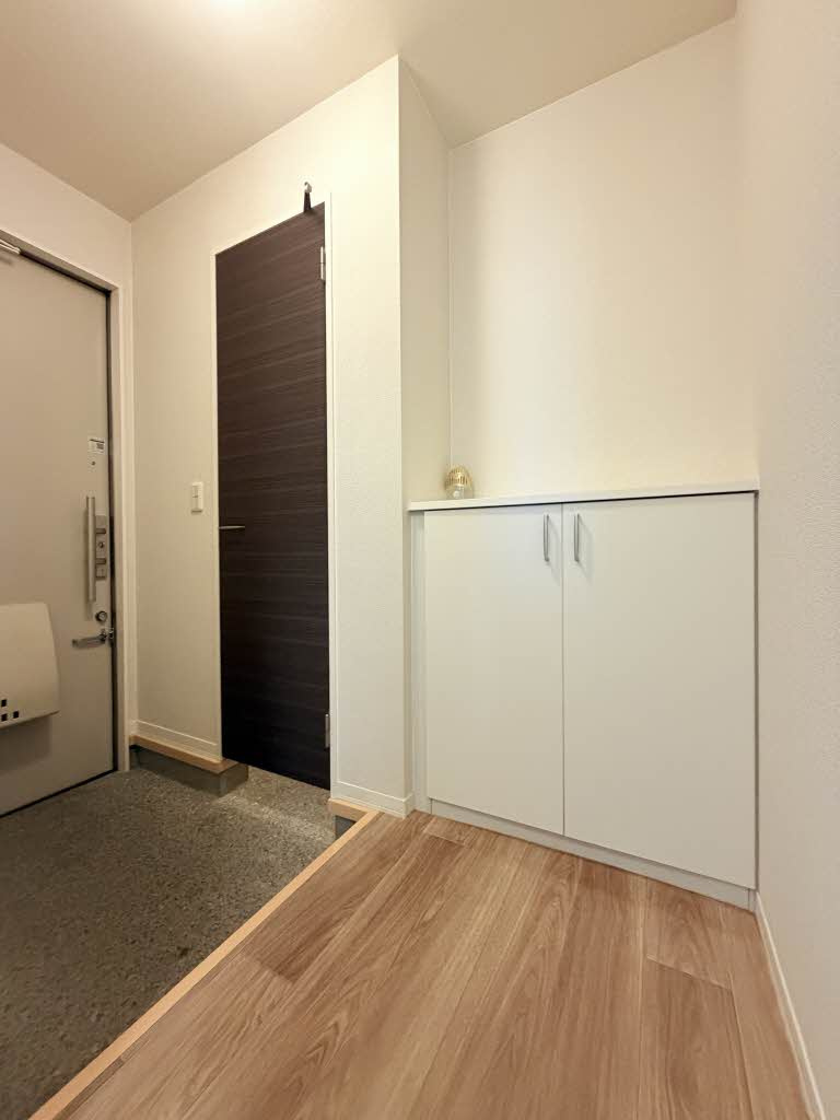 グランドメゾン錦町の玄関