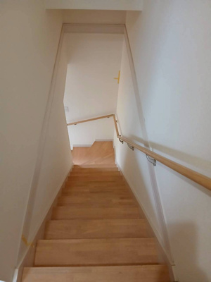 【内装】 | Le temps calme B（ルタンキャルム） | 階段です