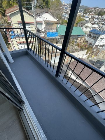 ヴァンクール高東町のバルコニー