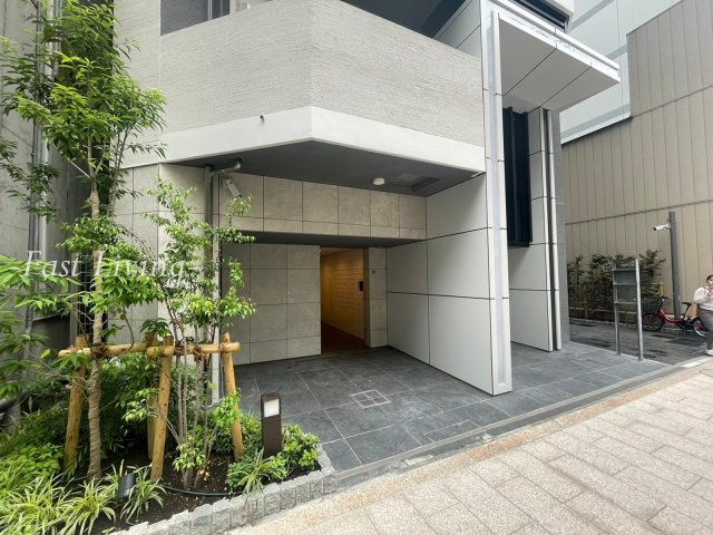 クロスレジデンス神田神保町の外観