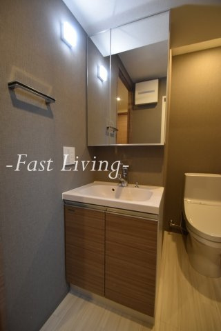 レガシア千代田三崎町の独立洗面台