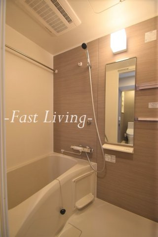 レガシア千代田三崎町の浴室