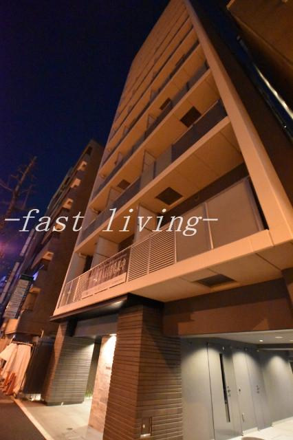 ザ・パークワンズ神田のエントランス