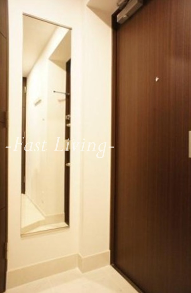 クロノガーデン神楽坂の玄関