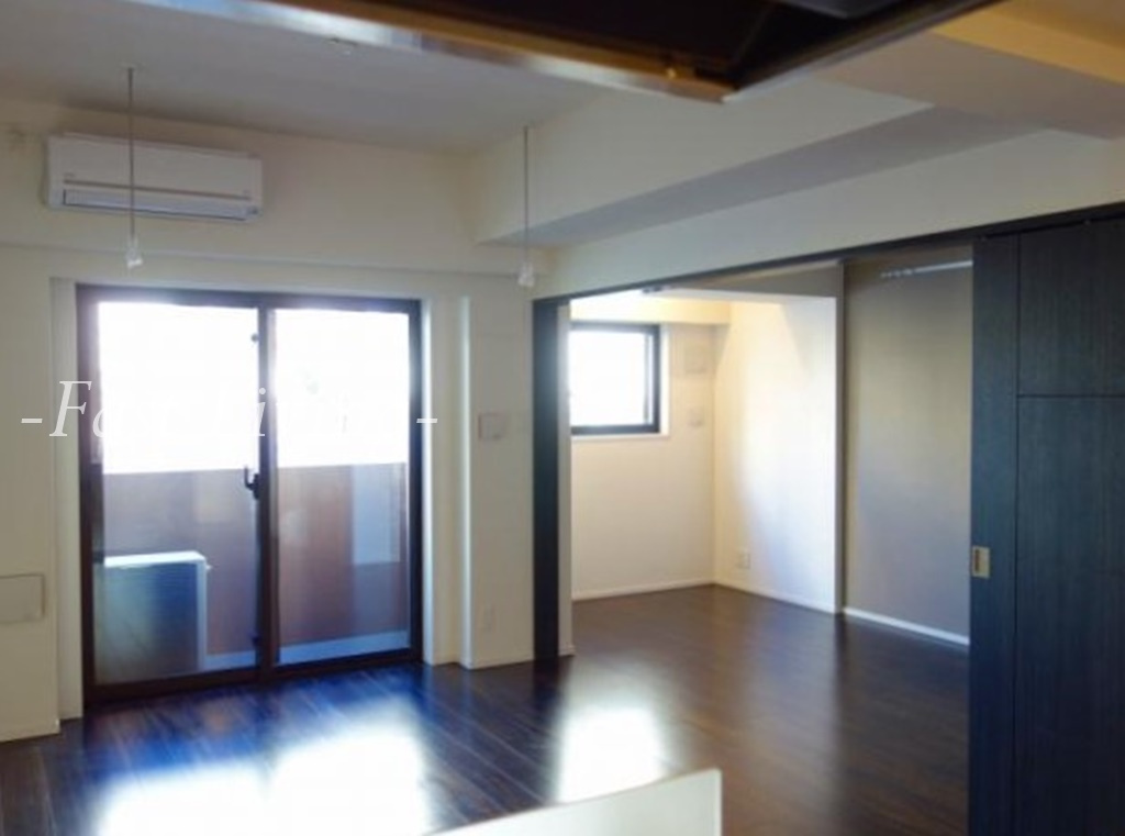 クロノガーデン神楽坂の居間・リビング